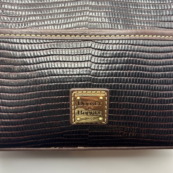 Dooney & Bourke Ginger Lizard Embossed Dark Brown Crossbody Bag NWOT - Picture 4 of 5